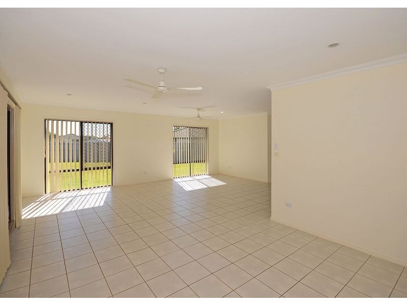 8 Carlisle Court, Kawungan QLD 4655