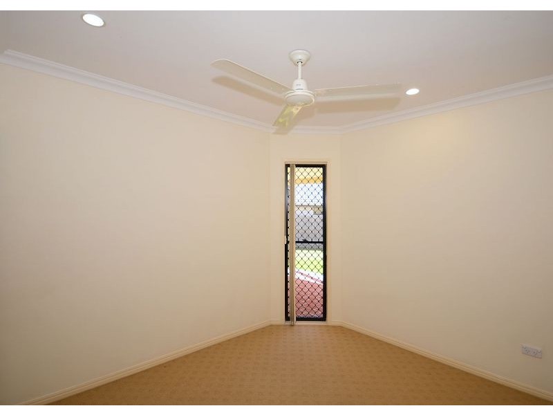 8 Carlisle Court, Kawungan QLD 4655