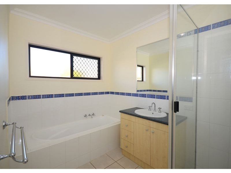 8 Carlisle Court, Kawungan QLD 4655
