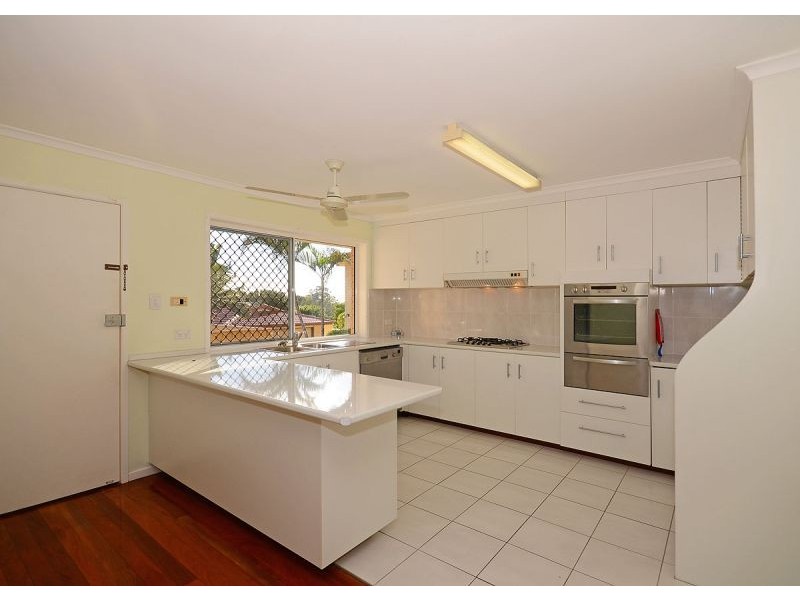 31 Royal Drive, Kawungan QLD 4655