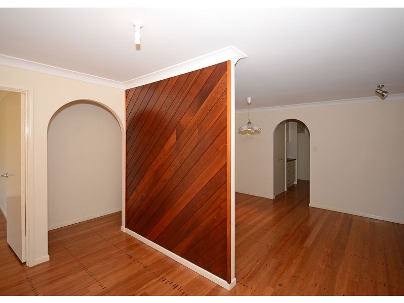 8 Hastings Street, Pialba QLD 4655