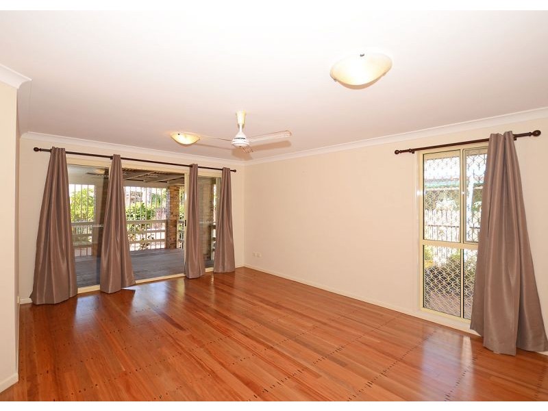 8 Hastings Street, Pialba QLD 4655