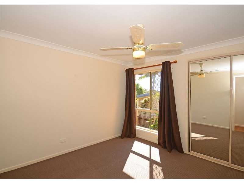 8 Hastings Street, Pialba QLD 4655