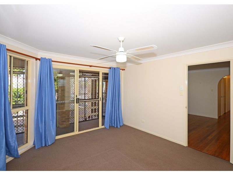 8 Hastings Street, Pialba QLD 4655
