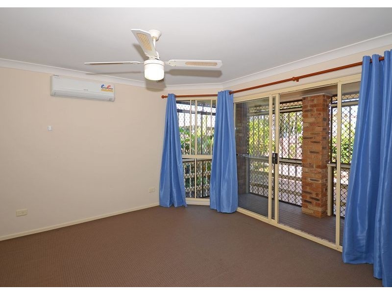 8 Hastings Street, Pialba QLD 4655