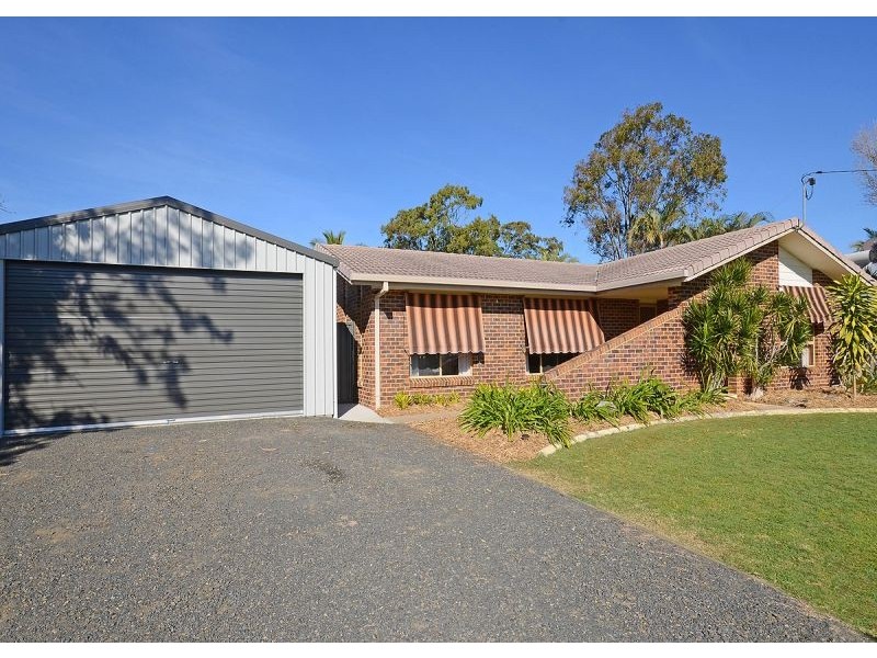 18 Hansen Street, Urangan QLD 4655
