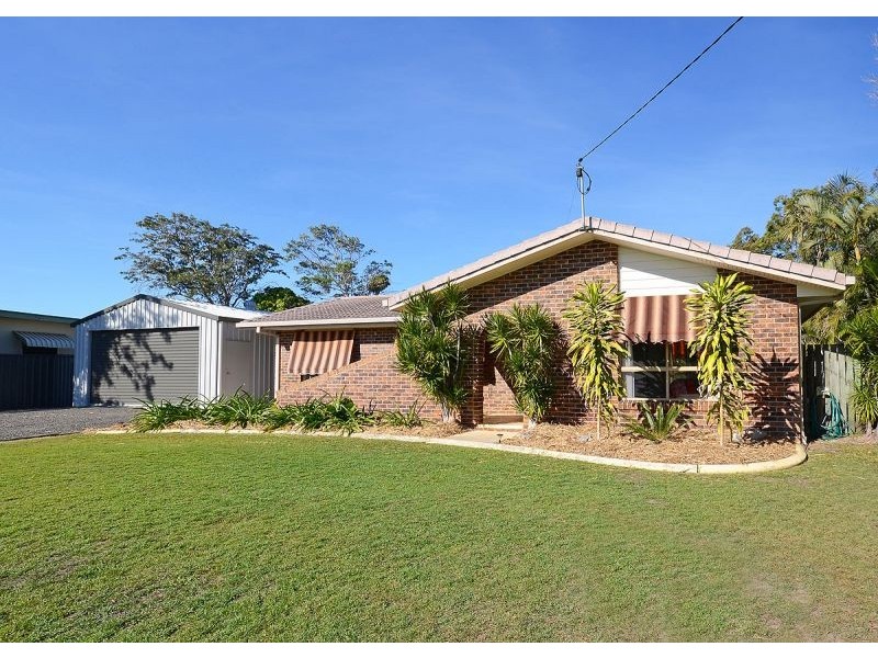 18 Hansen Street, Urangan QLD 4655