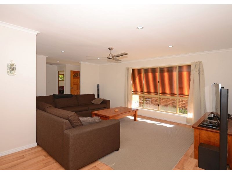 18 Hansen Street, Urangan QLD 4655