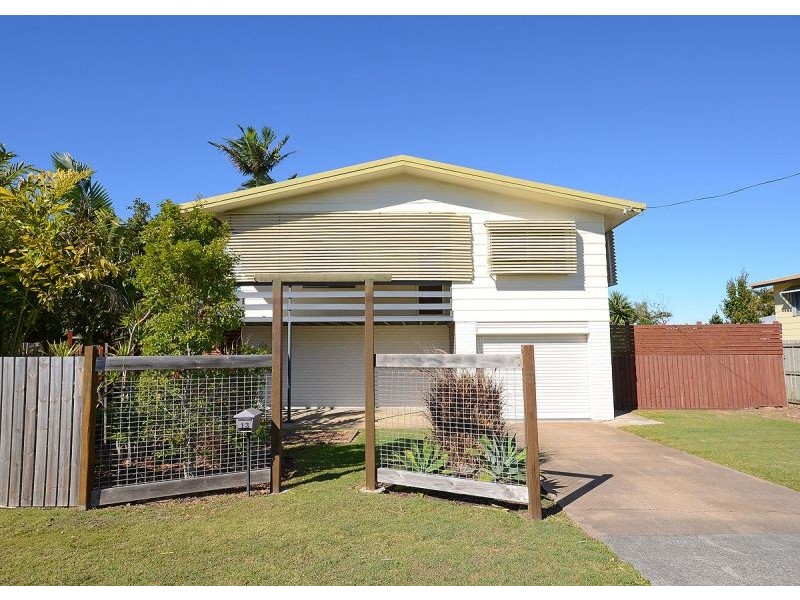 13 Paradise Street, Point Vernon QLD 4655