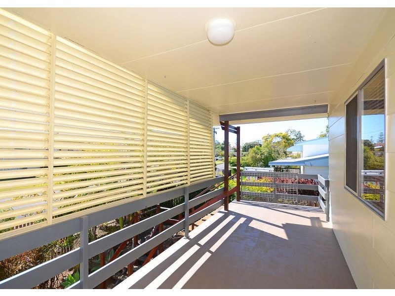 13 Paradise Street, Point Vernon QLD 4655
