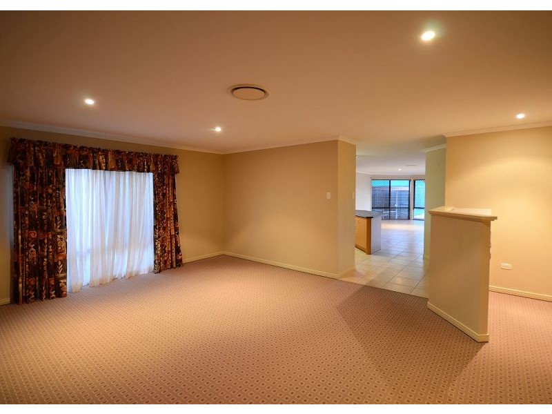 66 Hythe Street, Pialba QLD 4655