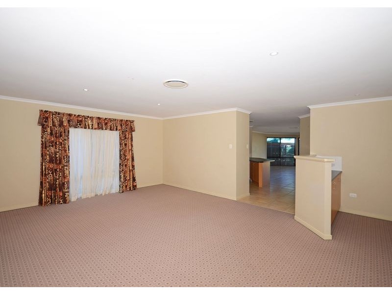 66 Hythe Street, Pialba QLD 4655