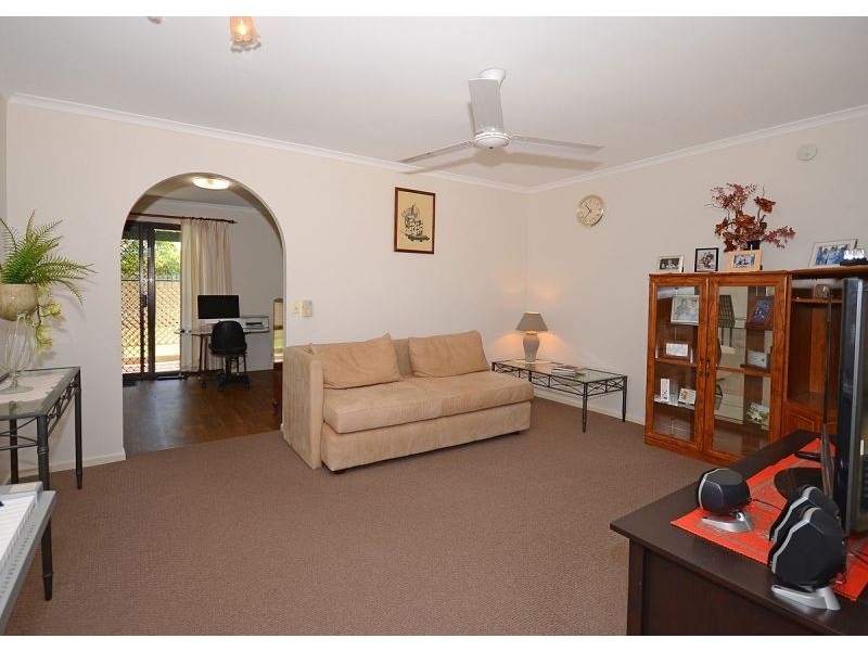 8 Minguin Street, Scarness QLD 4655