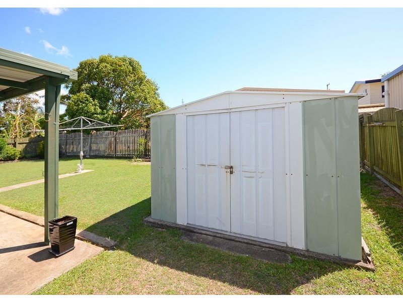 8 Minguin Street, Scarness QLD 4655