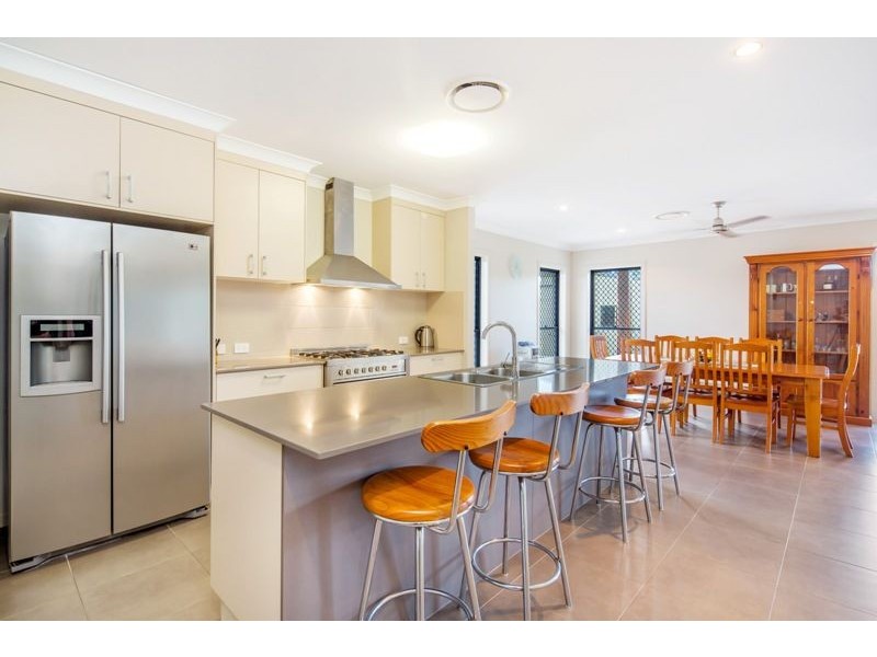 7 Pinnacle Court, Craignish QLD 4655