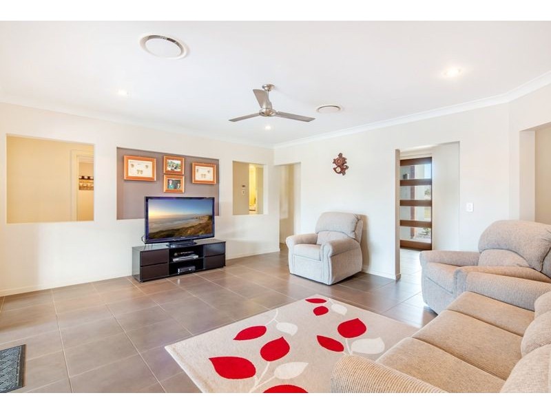 7 Pinnacle Court, Craignish QLD 4655