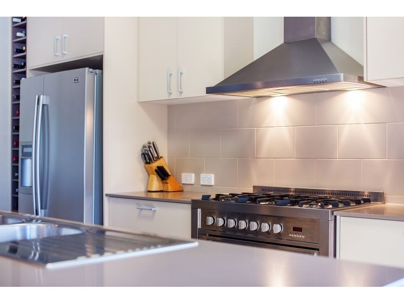 7 Pinnacle Court, Craignish QLD 4655