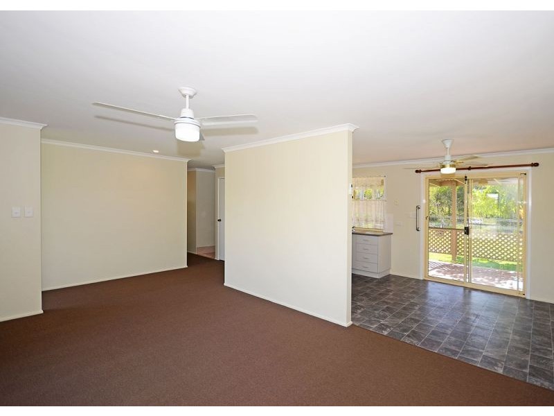 12 Jennylee Close, Urangan QLD 4655