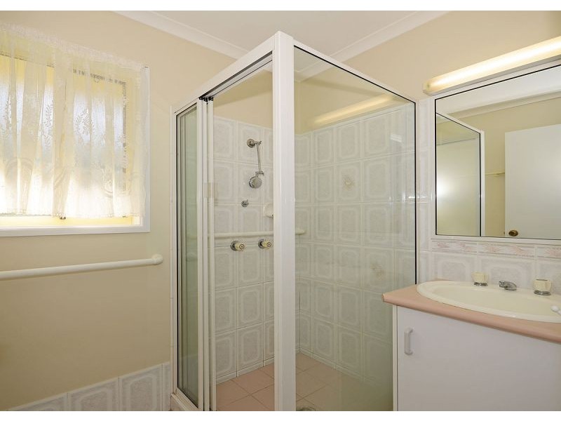 12 Jennylee Close, Urangan QLD 4655