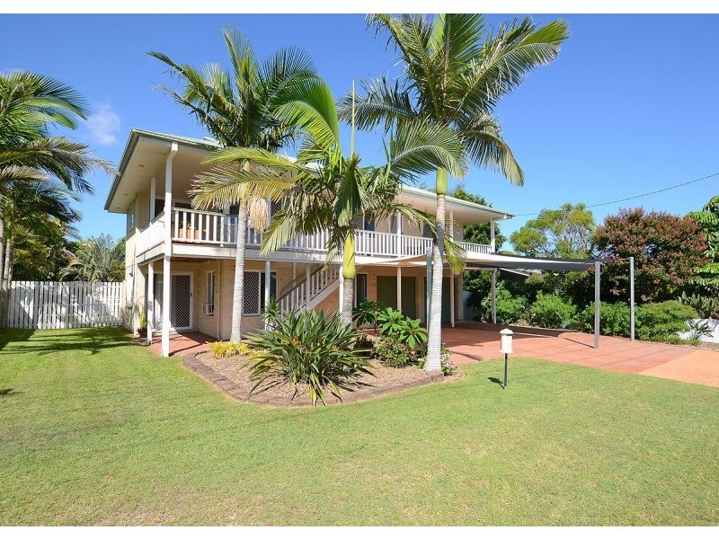 27 Urangan Street, Torquay QLD 4655