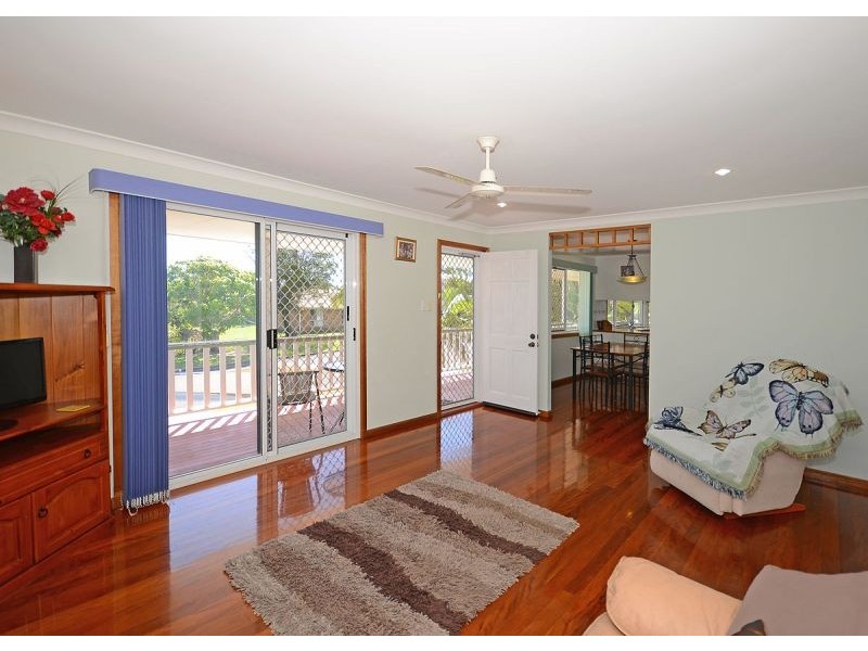 27 Urangan Street, Torquay QLD 4655