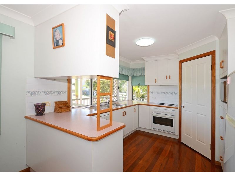 27 Urangan Street, Torquay QLD 4655