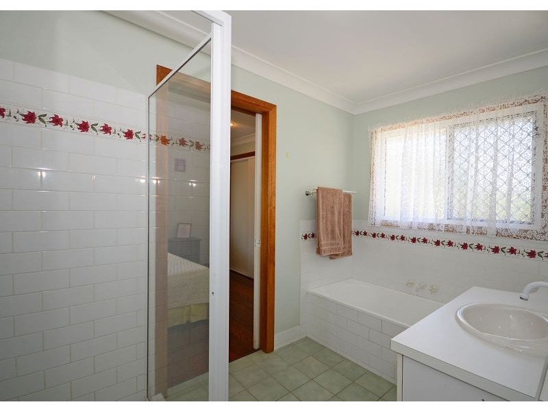 27 Urangan Street, Torquay QLD 4655