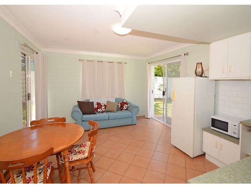 27 Urangan Street, Torquay QLD 4655