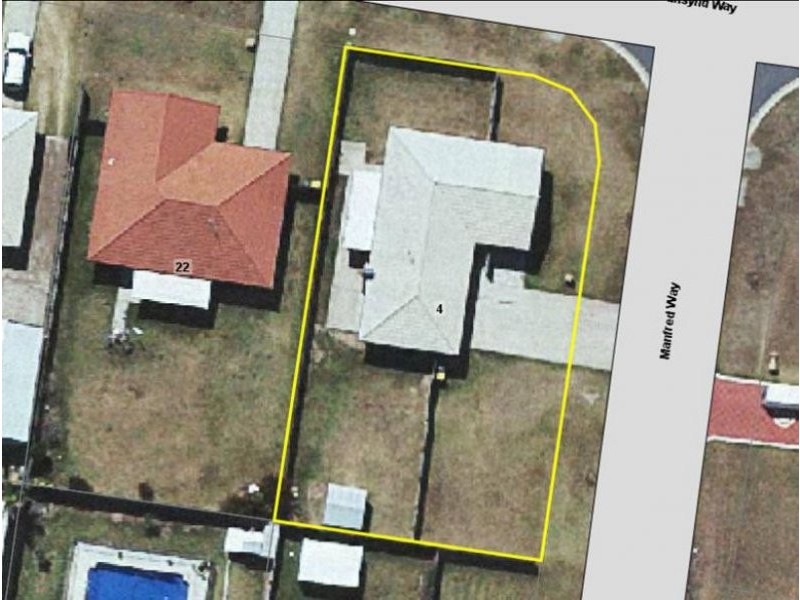 4 Manfred Way, Point Vernon QLD 4655