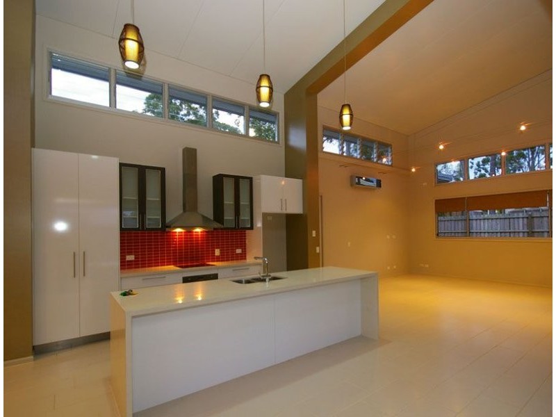 22 Parraweena Court, Point Vernon QLD 4655