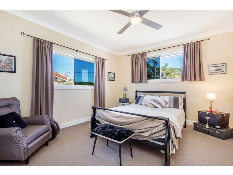 28 Long Street, Point Vernon QLD 4655