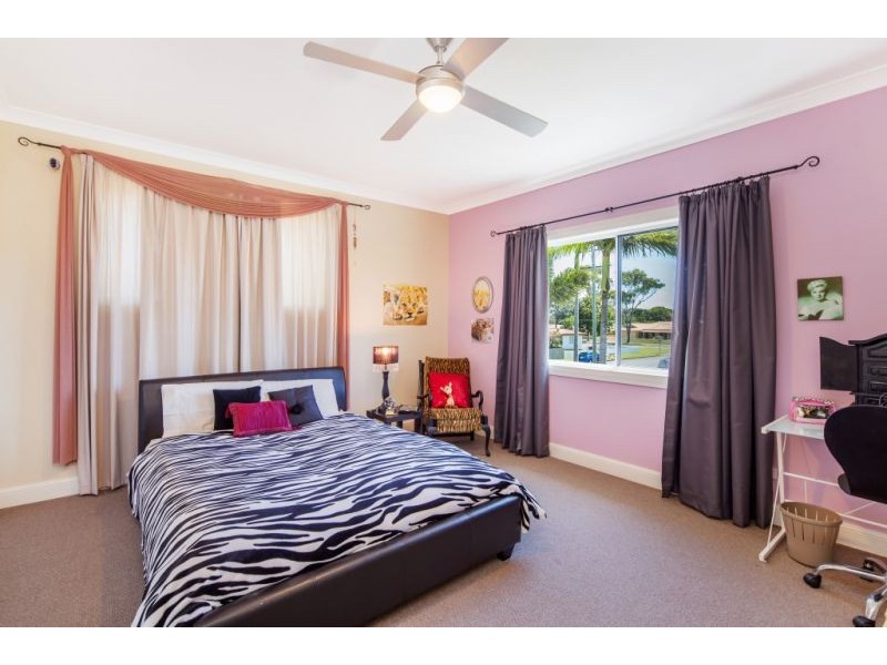 28 Long Street, Point Vernon QLD 4655