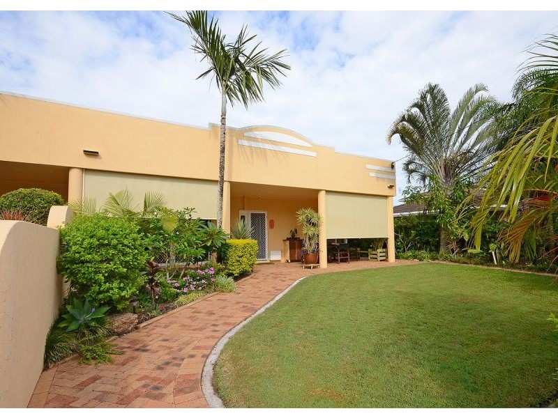 1/215 Esplanade, Pialba QLD 4655