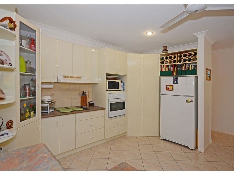 1/215 Esplanade, Pialba QLD 4655