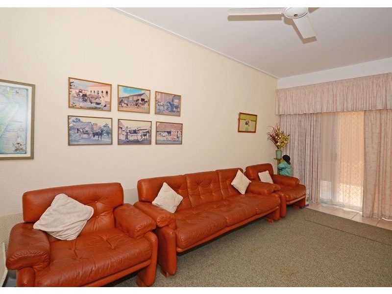 1/215 Esplanade, Pialba QLD 4655