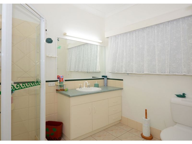 1/215 Esplanade, Pialba QLD 4655