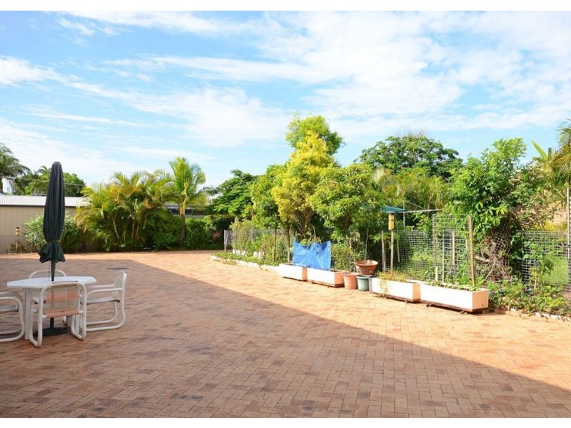 1/215 Esplanade, Pialba QLD 4655