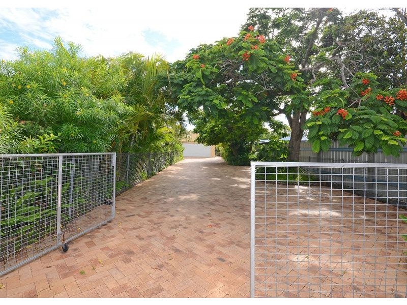 1/215 Esplanade, Pialba QLD 4655