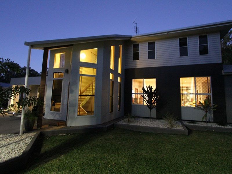 20-22 Foxwood Court, Dundowran Beach QLD 4655