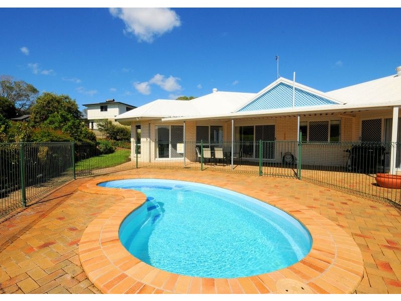 15-17 Gundesen Drive, Urraween QLD 4655