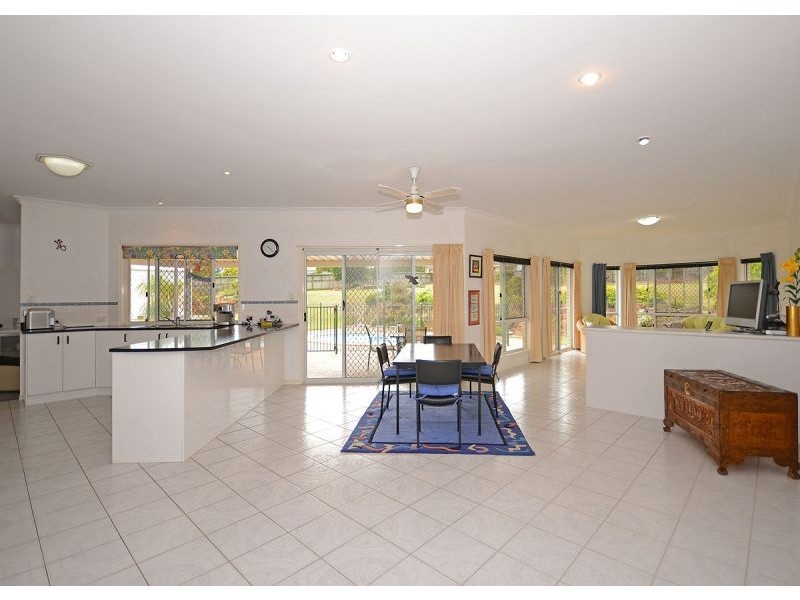 15-17 Gundesen Drive, Urraween QLD 4655