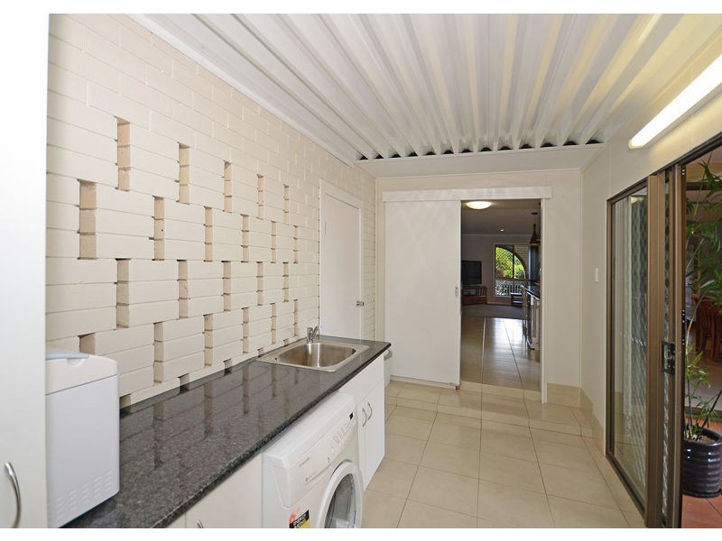 40 Helsham Street, Point Vernon QLD 4655