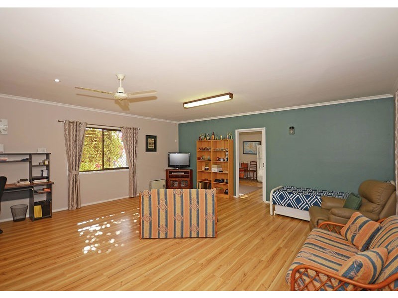 40 Helsham Street, Point Vernon QLD 4655