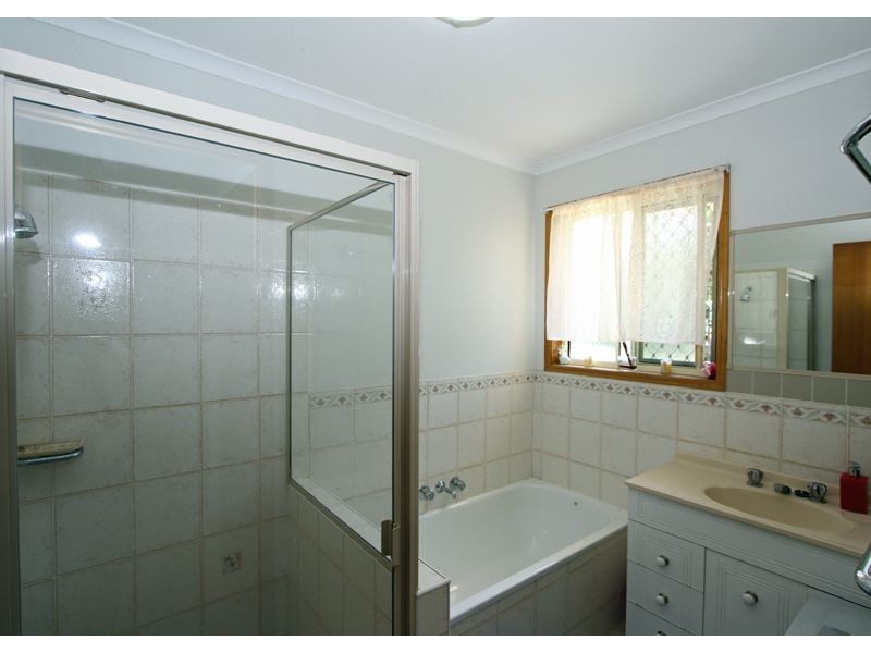 127 Robert Street, Torquay QLD 4655