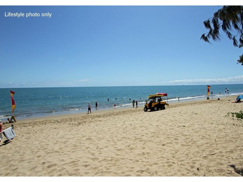 127 Robert Street, Torquay QLD 4655