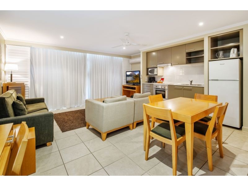 Unit 118/569 ‘Oceans’ Charlton Esplanade, Urangan QLD 4655