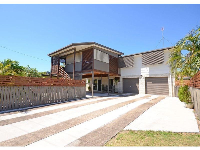 14 Prince Street, Urangan QLD 4655