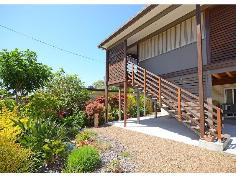 14 Prince Street, Urangan QLD 4655