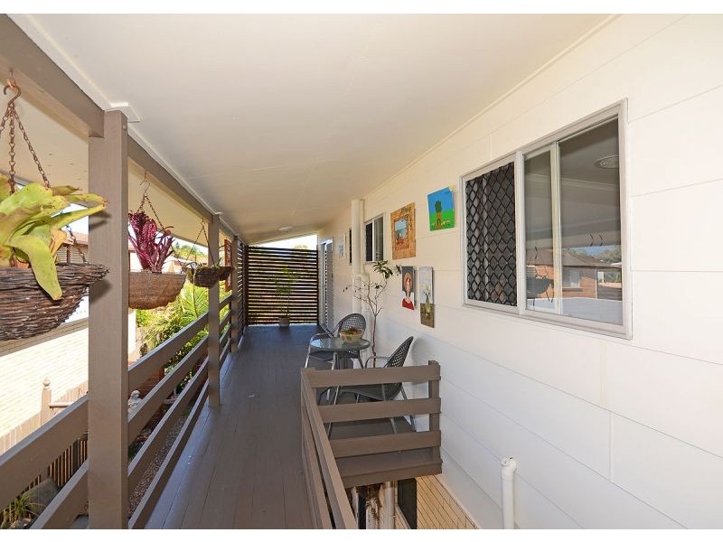 14 Prince Street, Urangan QLD 4655