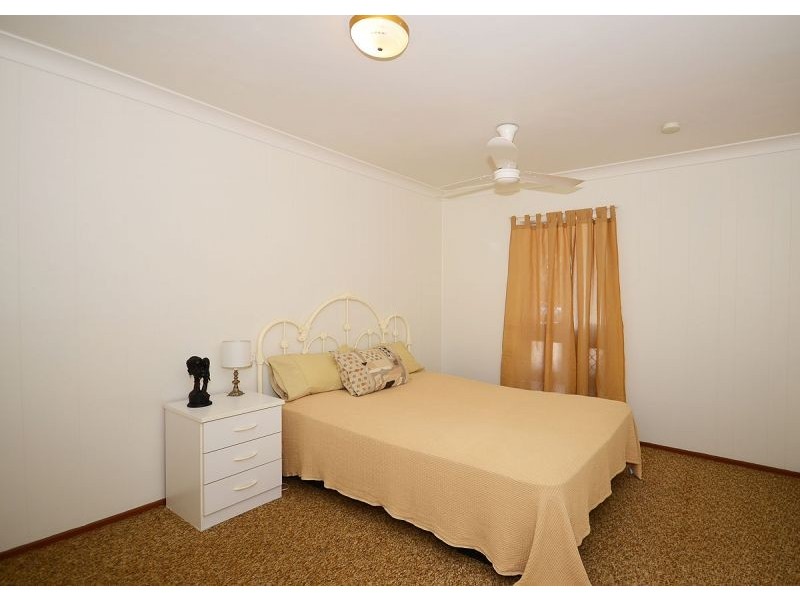 14 Prince Street, Urangan QLD 4655